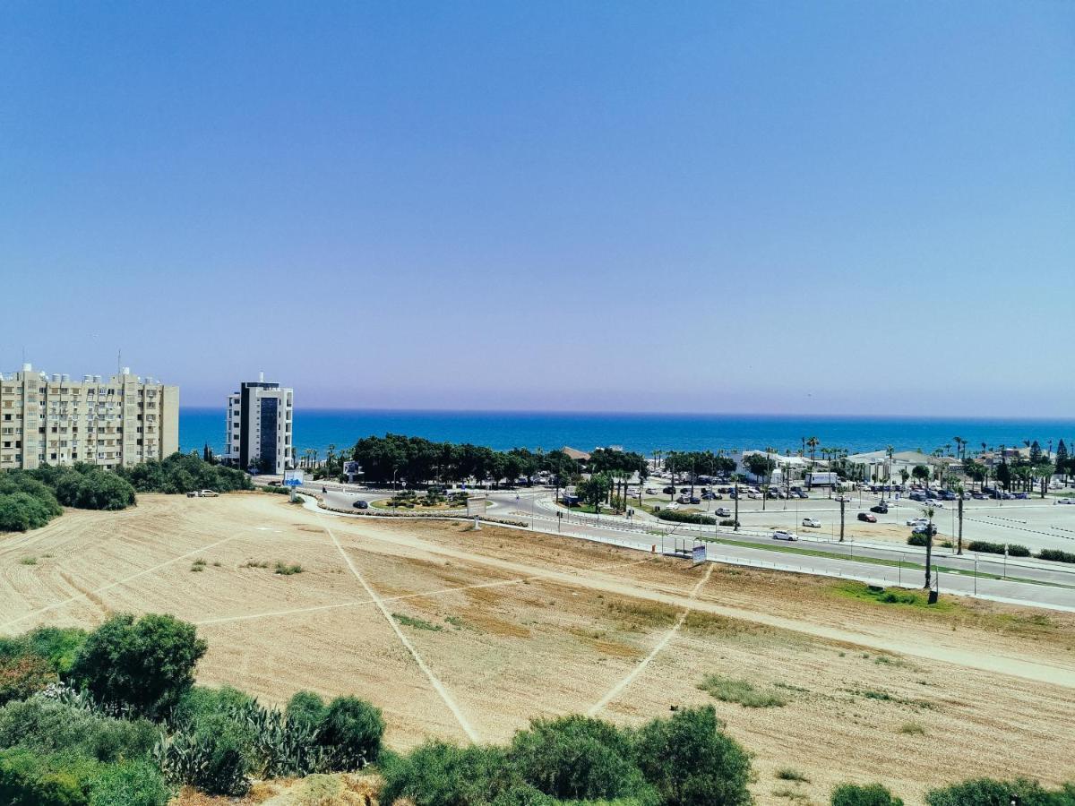 Mackenzie Seaview Paradise Larnaka Exterior foto