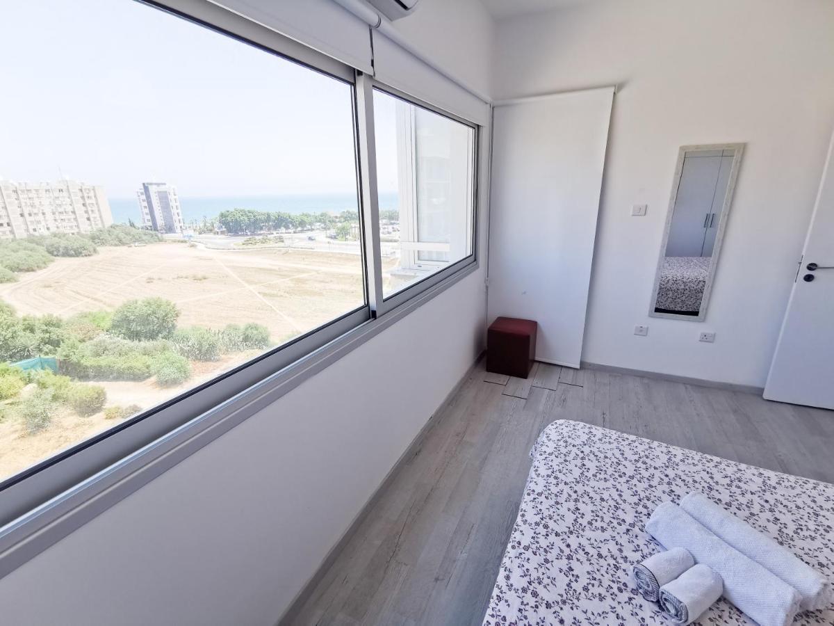 Mackenzie Seaview Paradise Larnaka Exterior foto